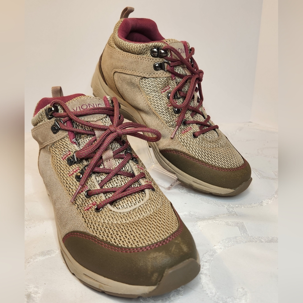 Vionic Women's Cypress Wide Width Size 7 Hiking Trail Boots Athletic Shoes